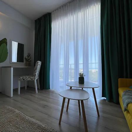 Roca Seaview * Douăzeci şi Trei August