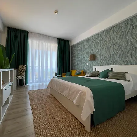 Roca Seaview